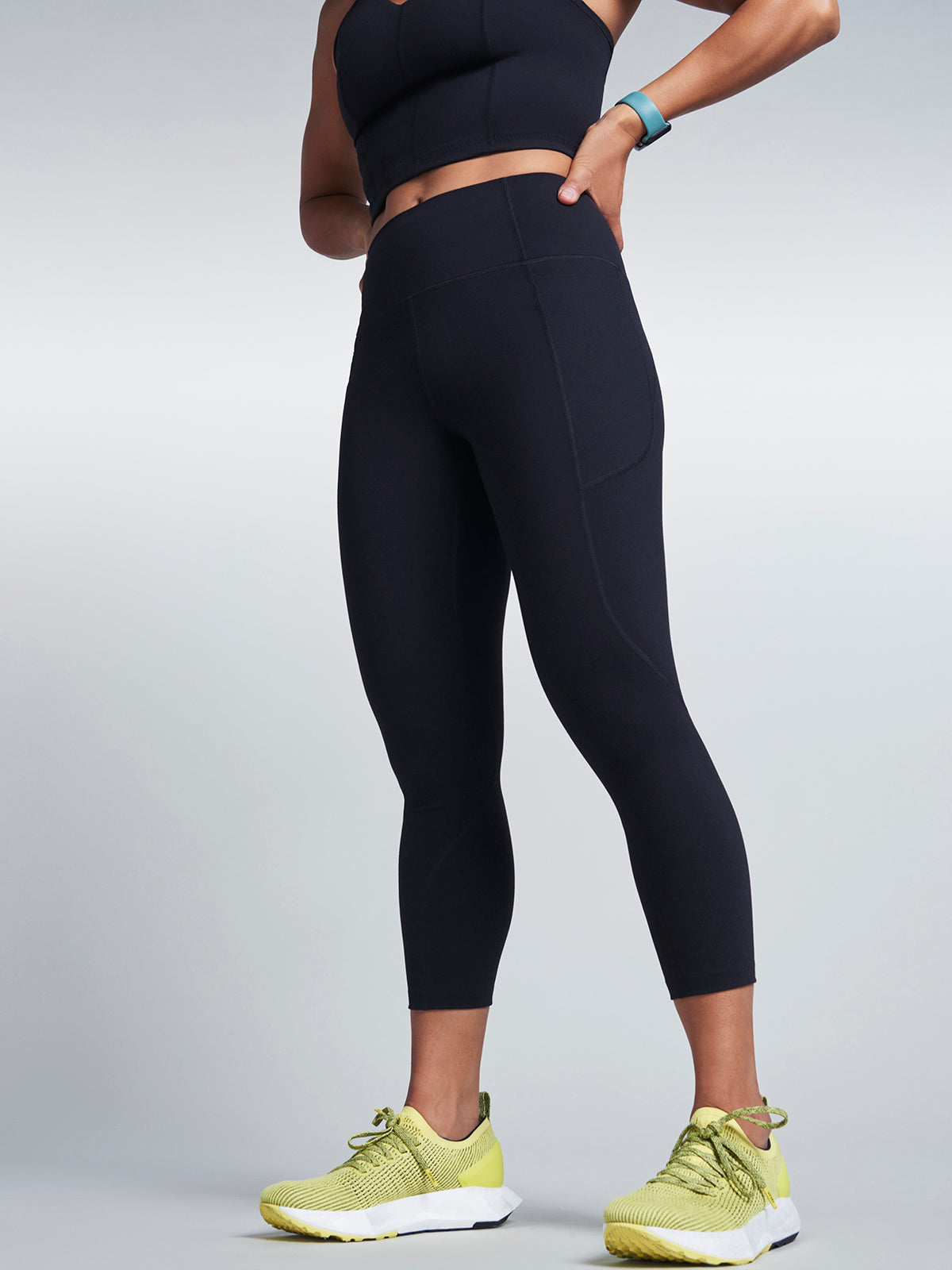 Womens fatal attraction high waisted cropped length black leggings 1
