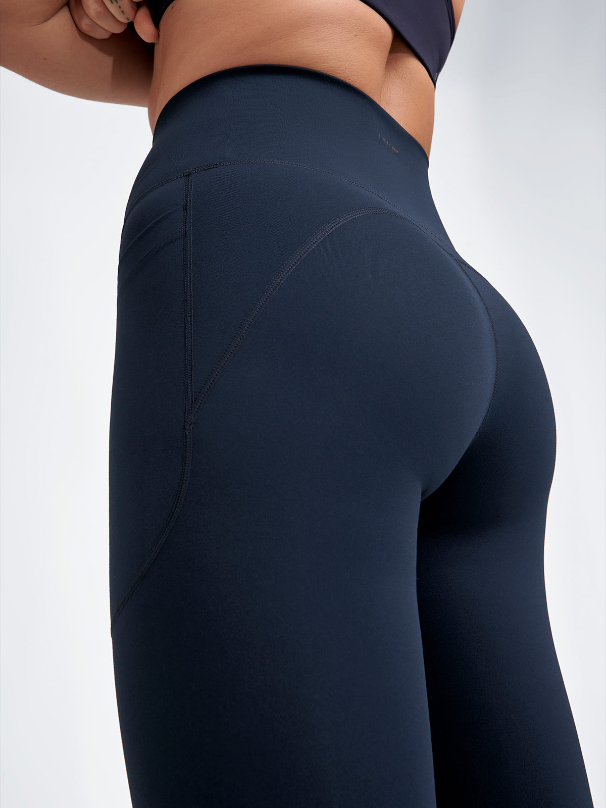 Womens fatal attraction high waisted cropped length marine blue leggings 5