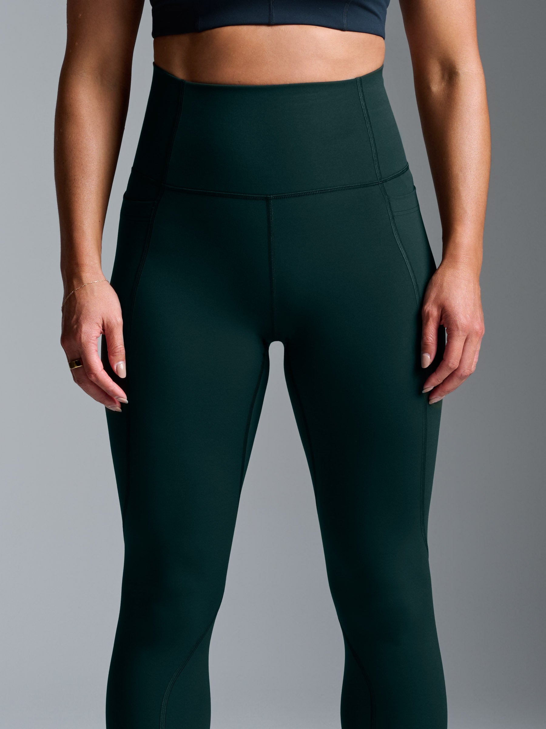 FATAL ATTRACTION 8/8 Super High Rise Legging Dark Green