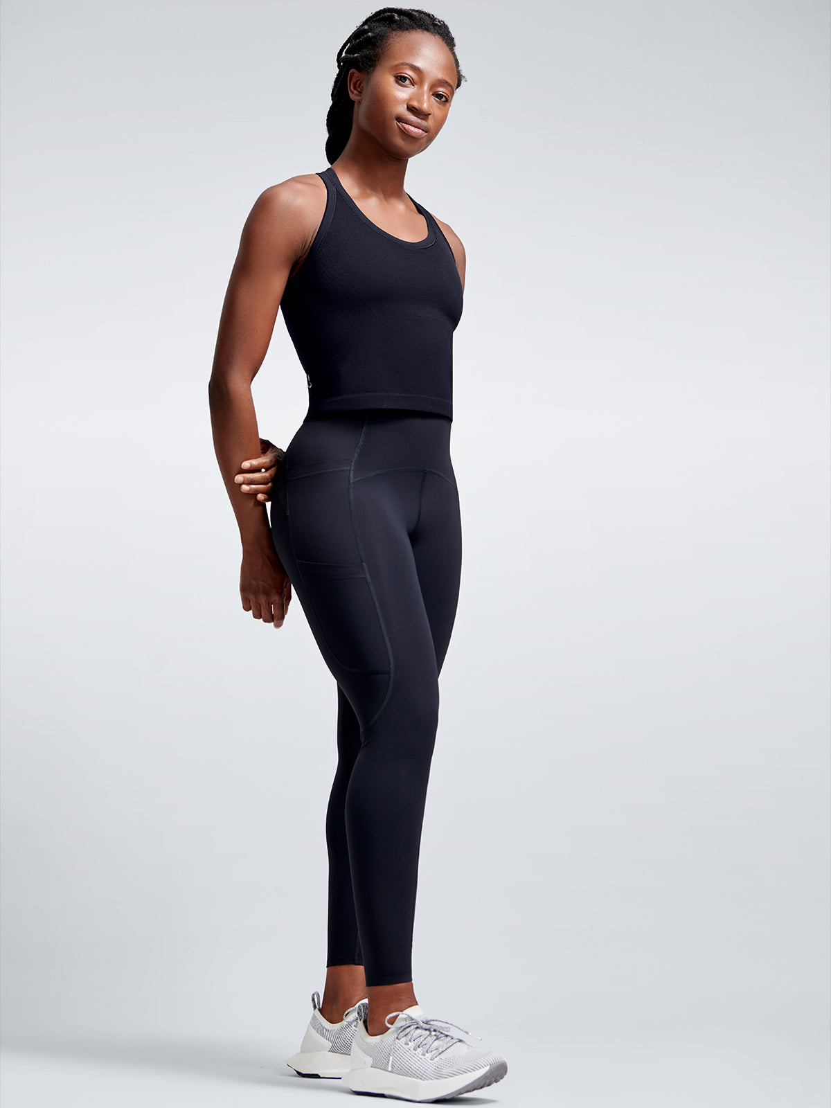 Womens cropped muscle black tank top 4