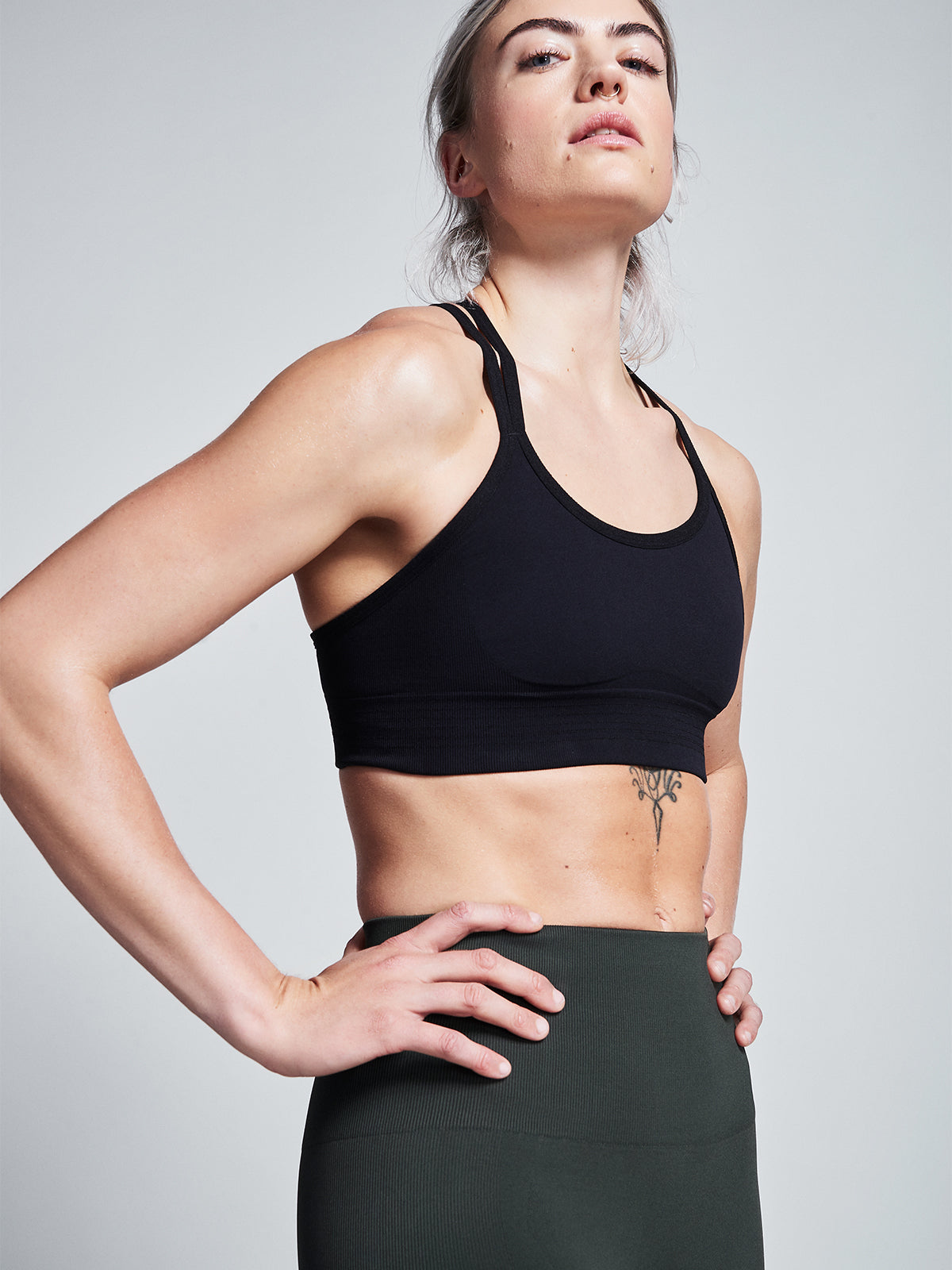 Womens blade black sports bra 2