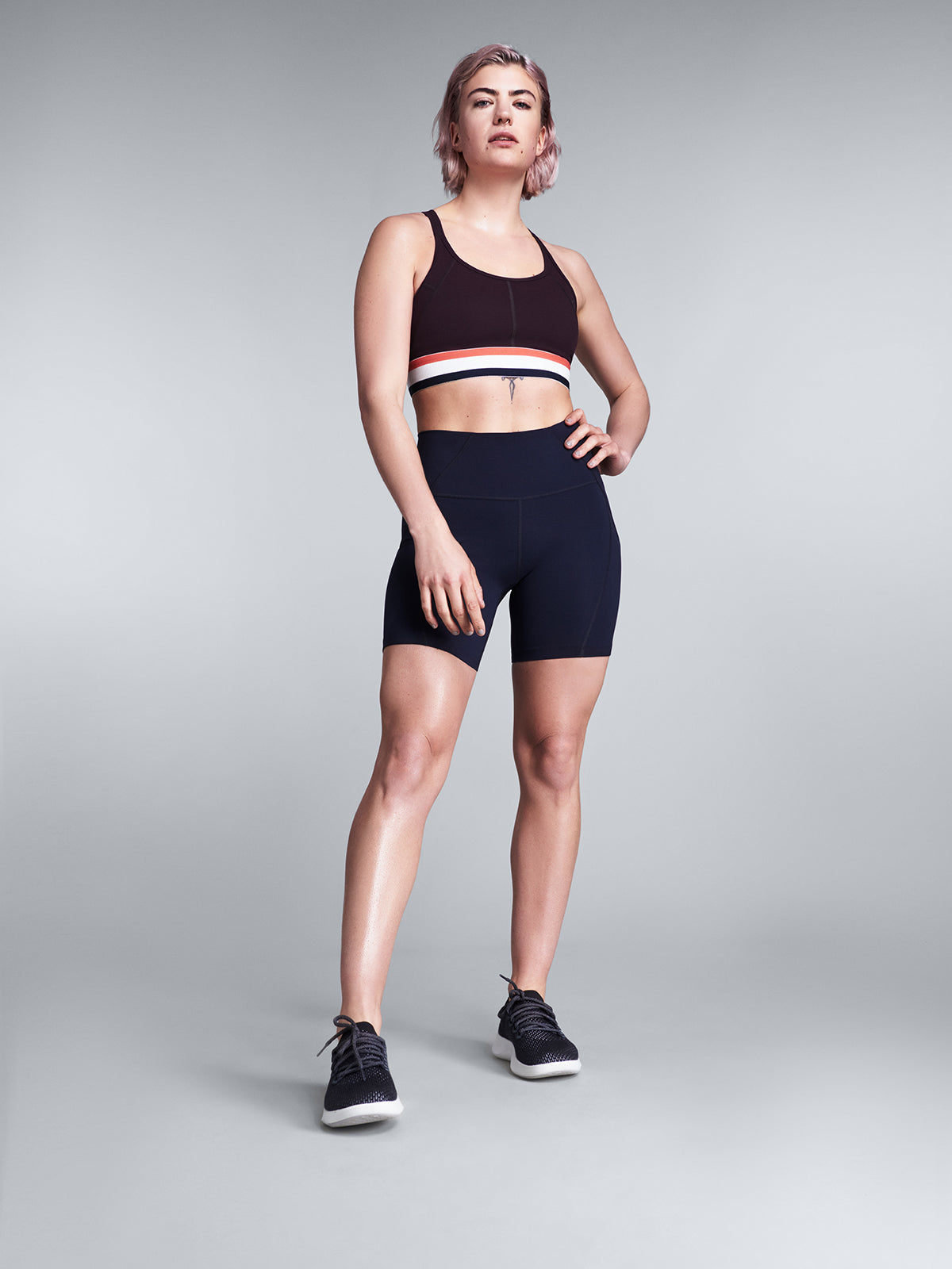 Womens limitless high waisted 7.5 inch navy blue bike shorts 6