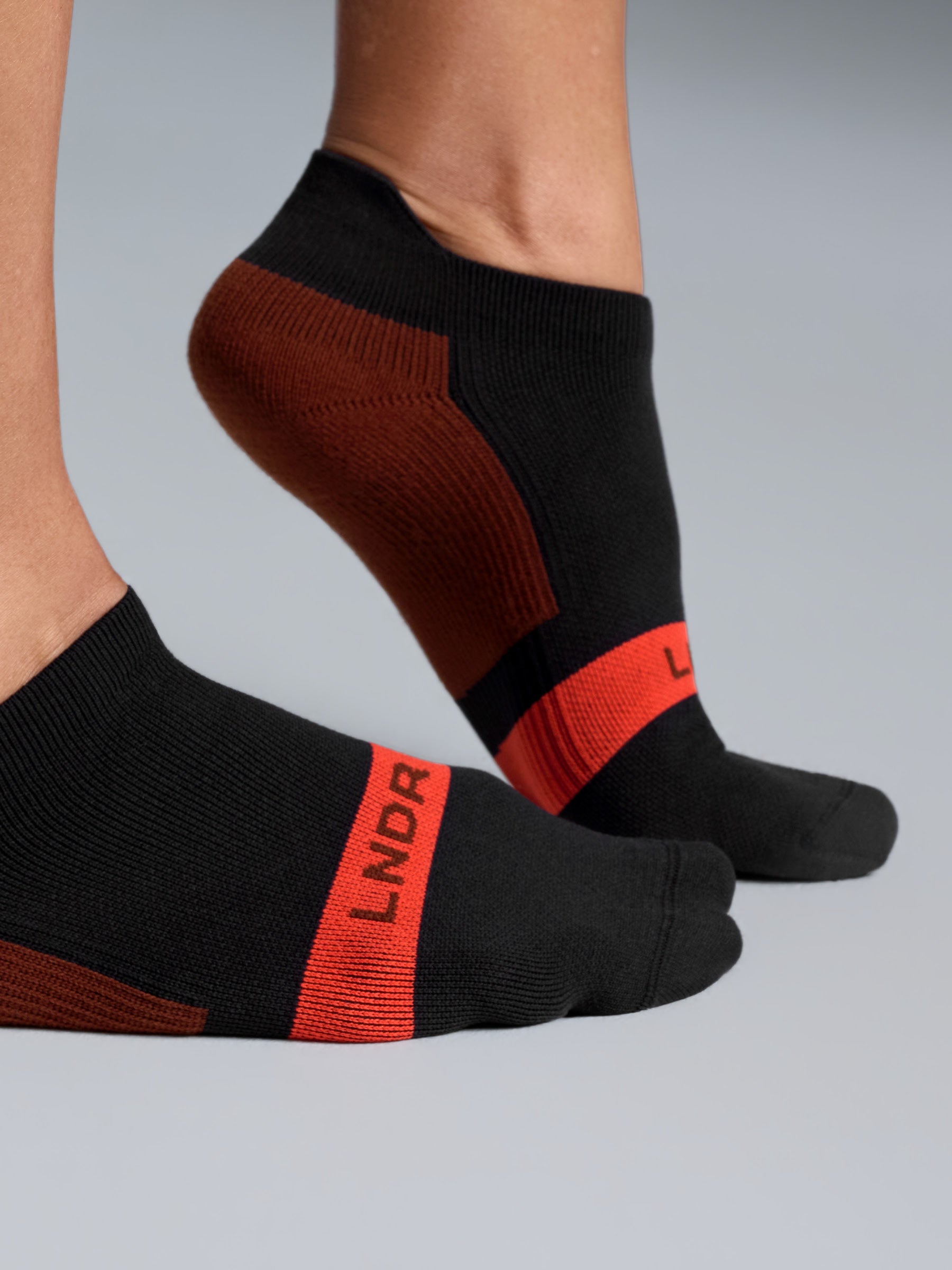 HUSTLE Sports Sock Black