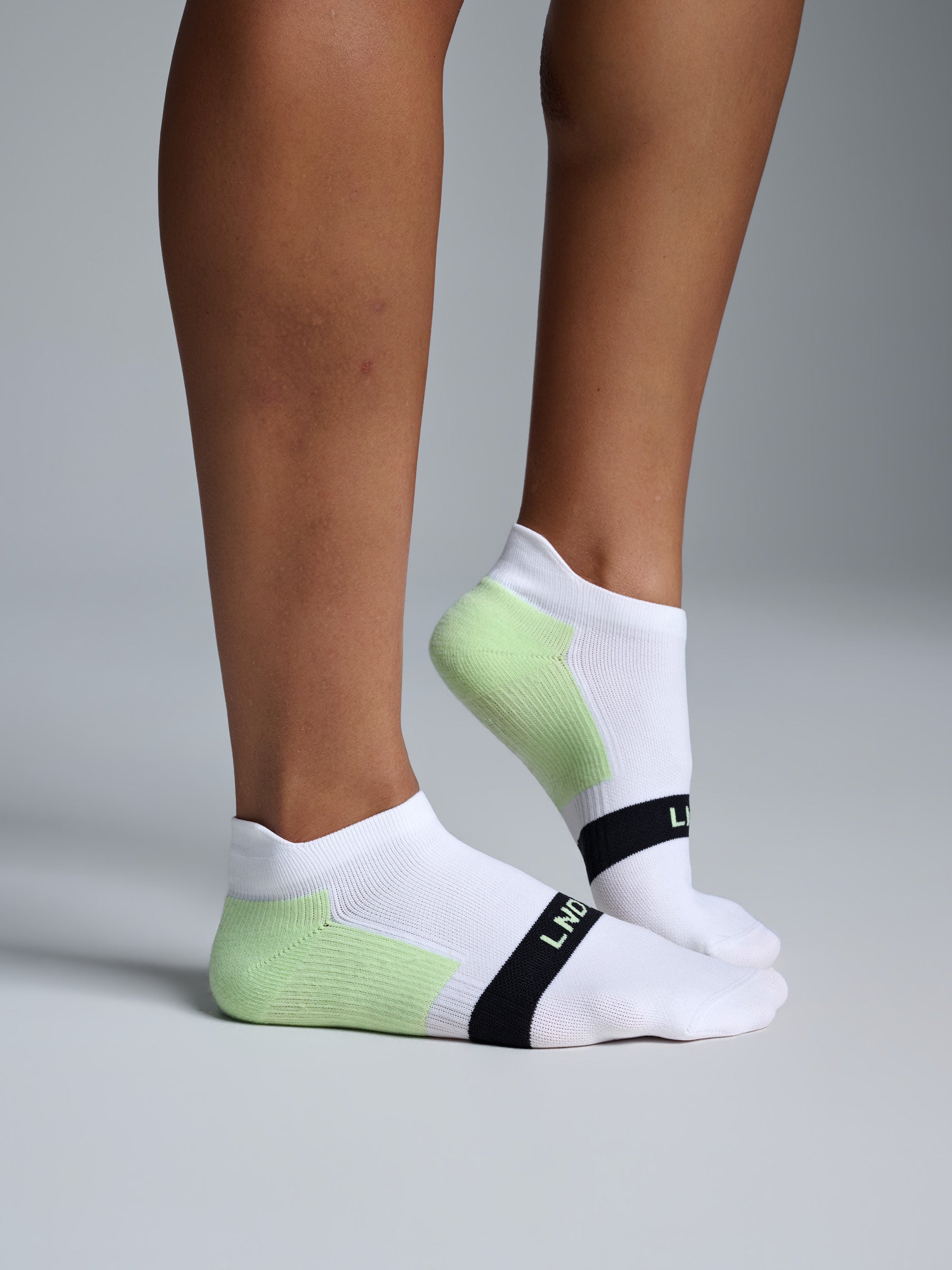 HUSTLE Sports Sock White