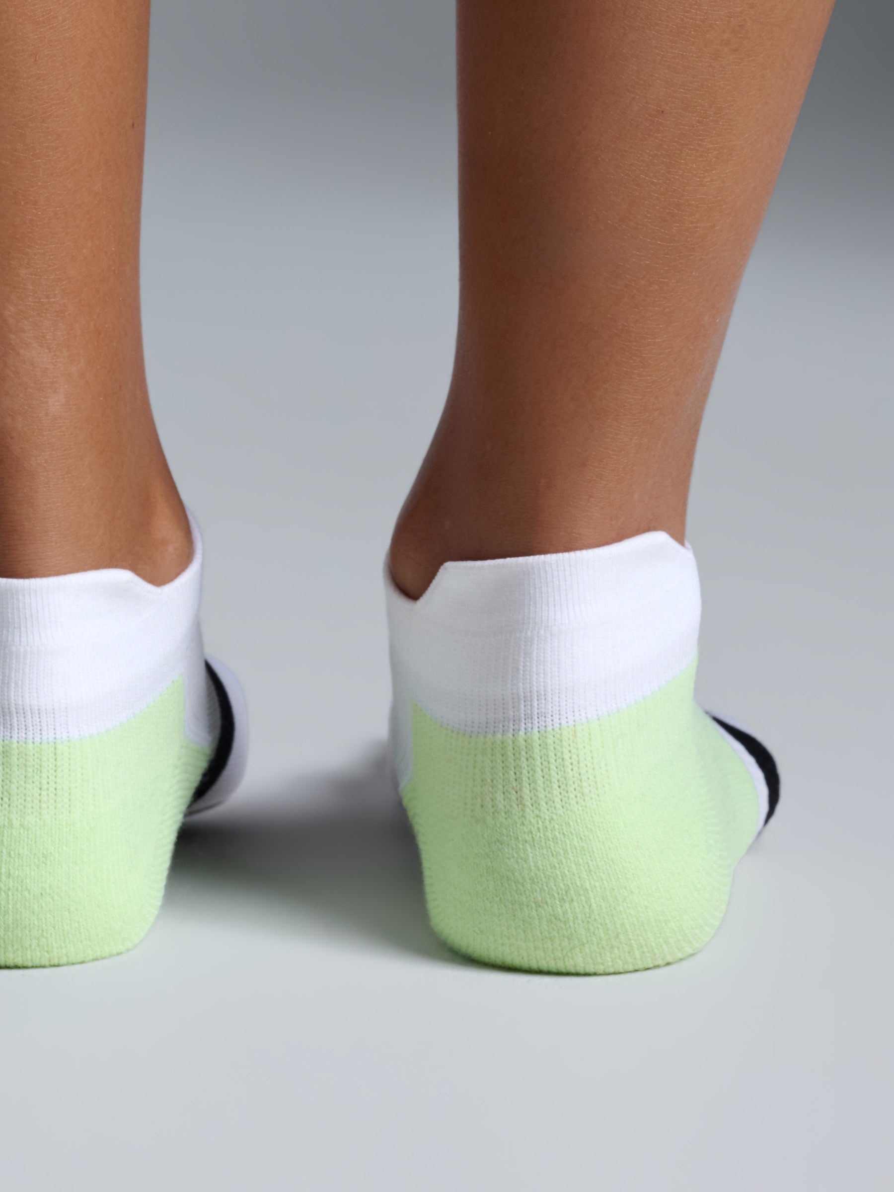 HUSTLE Sports Sock White