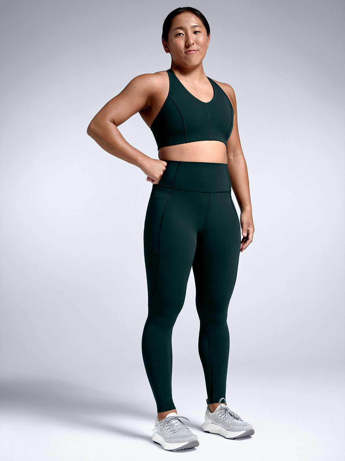 FEMME FATALE Sports Bra Dark Green