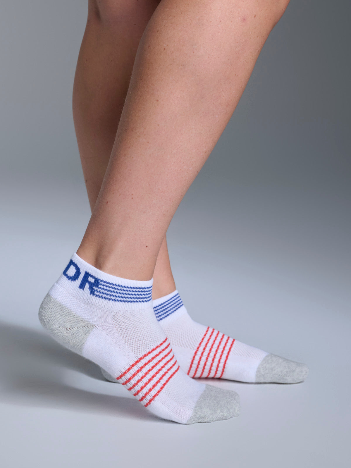 Womens grit white ankle sock 1