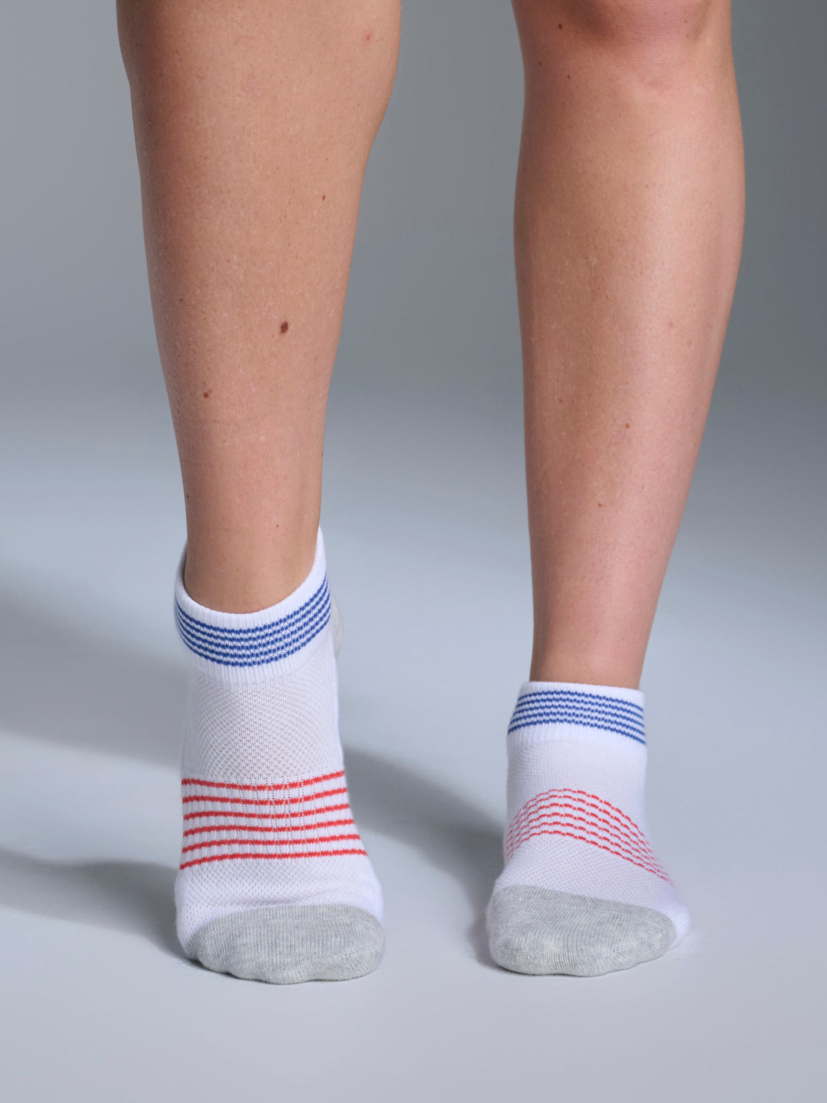 Womens grit white ankle sock 2