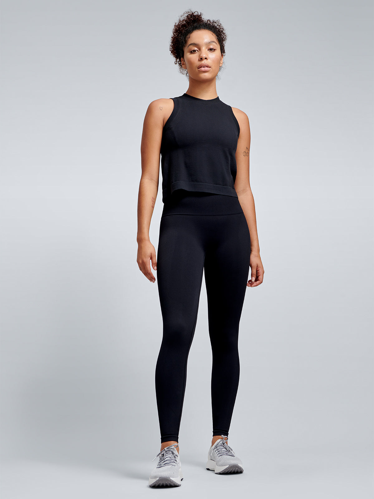 HERE TODAY Cropped Tank Black – LNDR