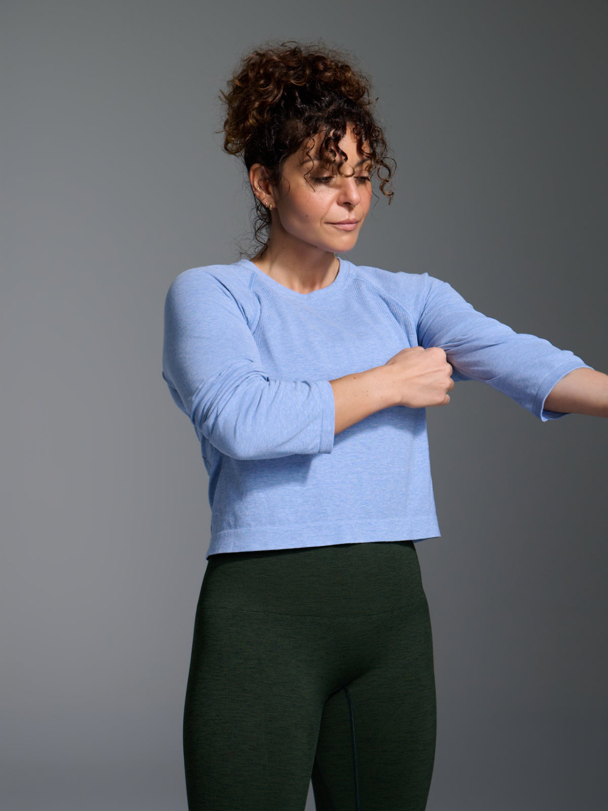 Womens here today cropped long sleeve blue marl tank top 1