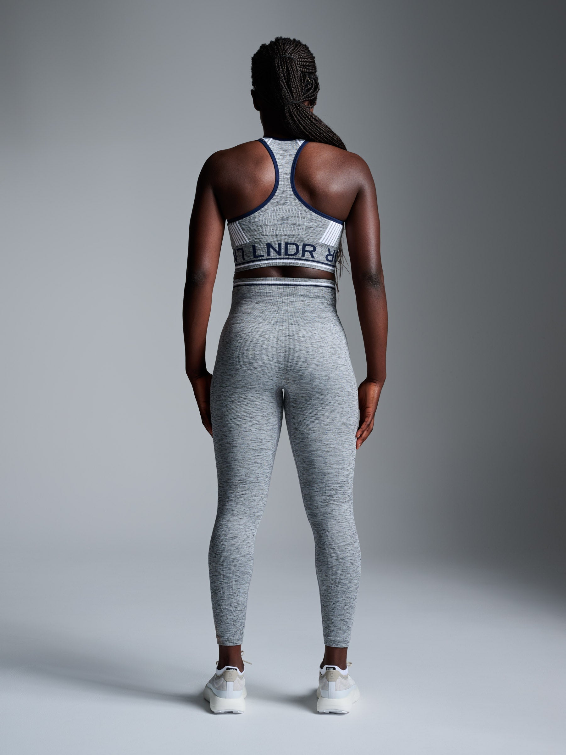 les Tendre A-LINE LOGO ニット　グレー CHISEL LIGHT 7/8 Legging Grey Marl