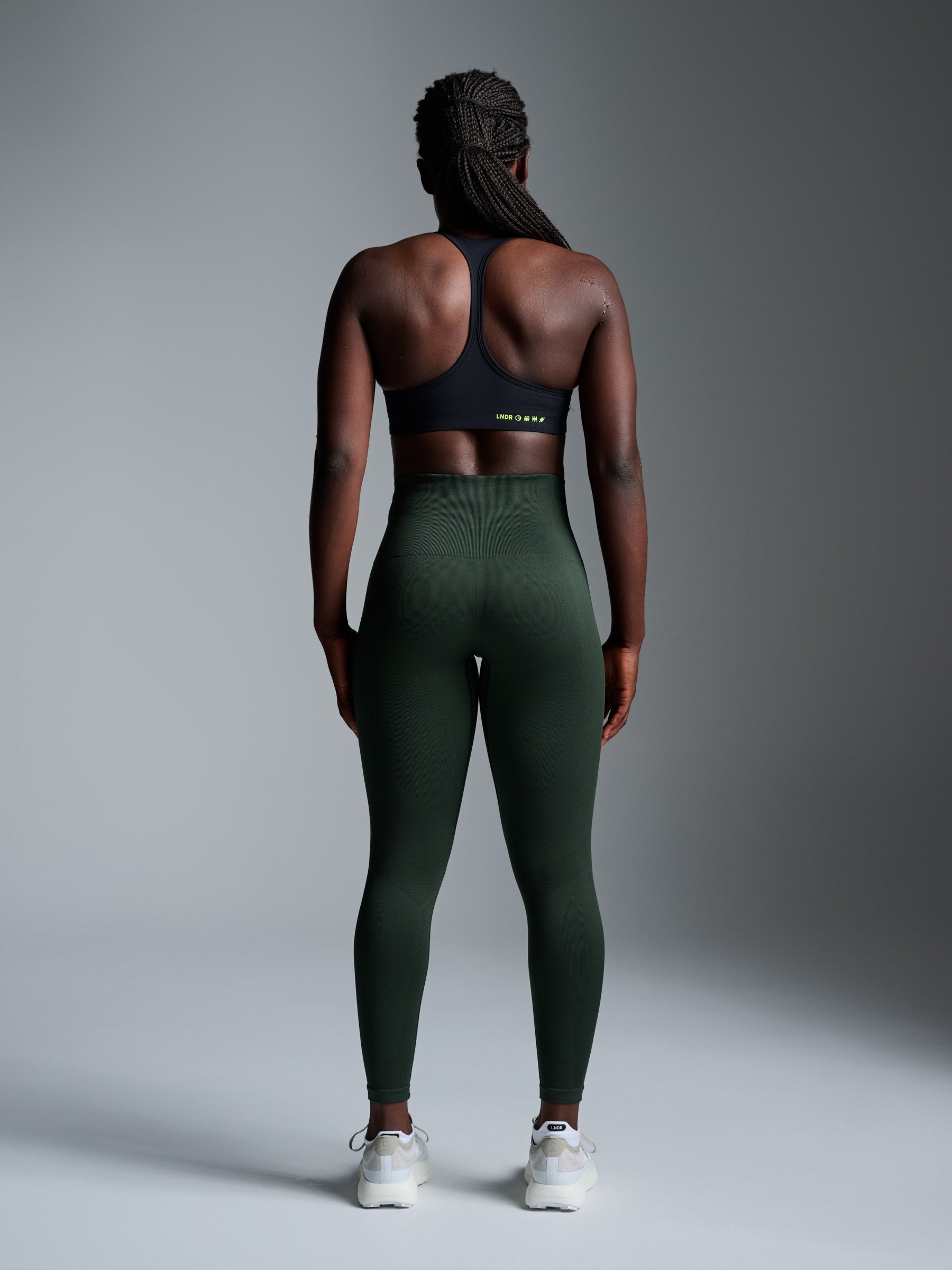 STREAMLINE 8/8 Legging Olive
