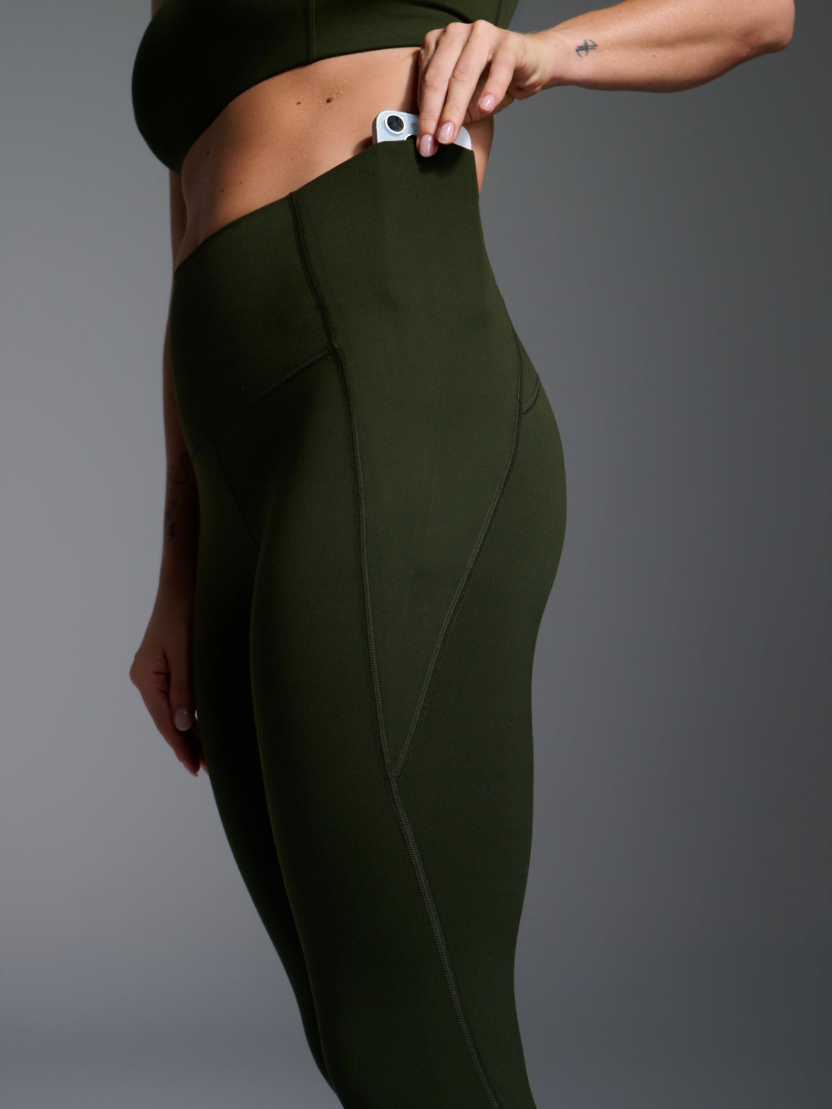 Womens obsession super high waisted ankle length olive green leggings 2