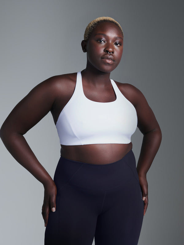 Liza wears size XL is 5'10" - Underbust 89cm, Waist 91.5cm, Hips 48