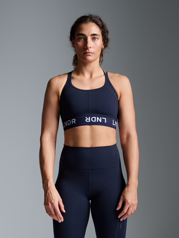 Tam wears size S is 5' 6" - Underband 72cm, Waist 71cm, Hips 95cm, Inseam 80cm