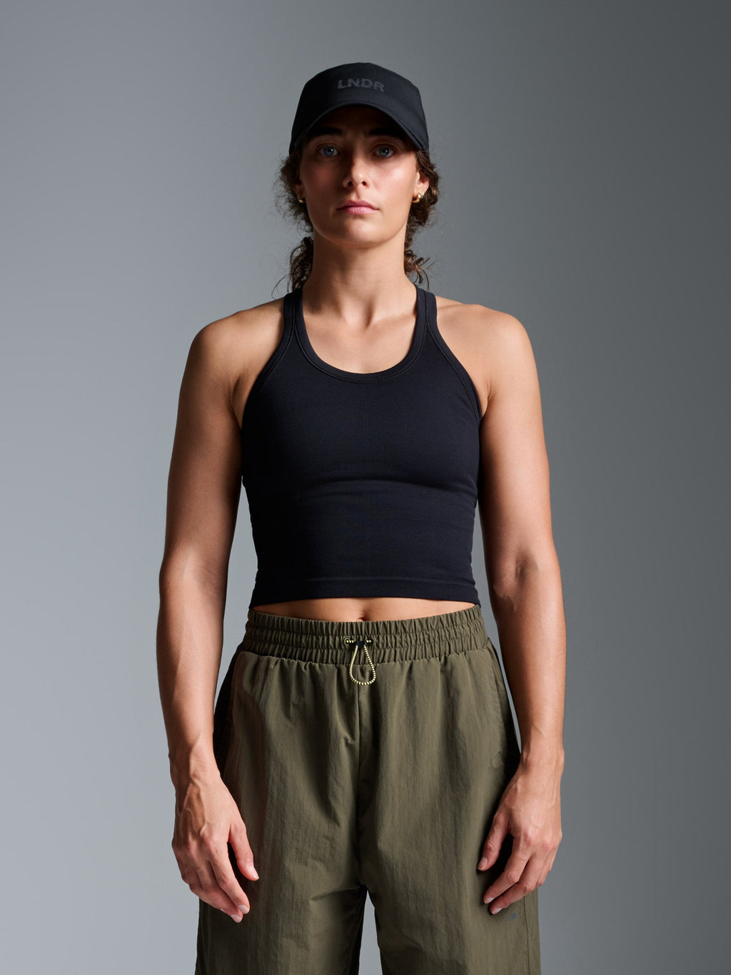 CROPPED MUSCLE TANK (RECYCLED) Black
