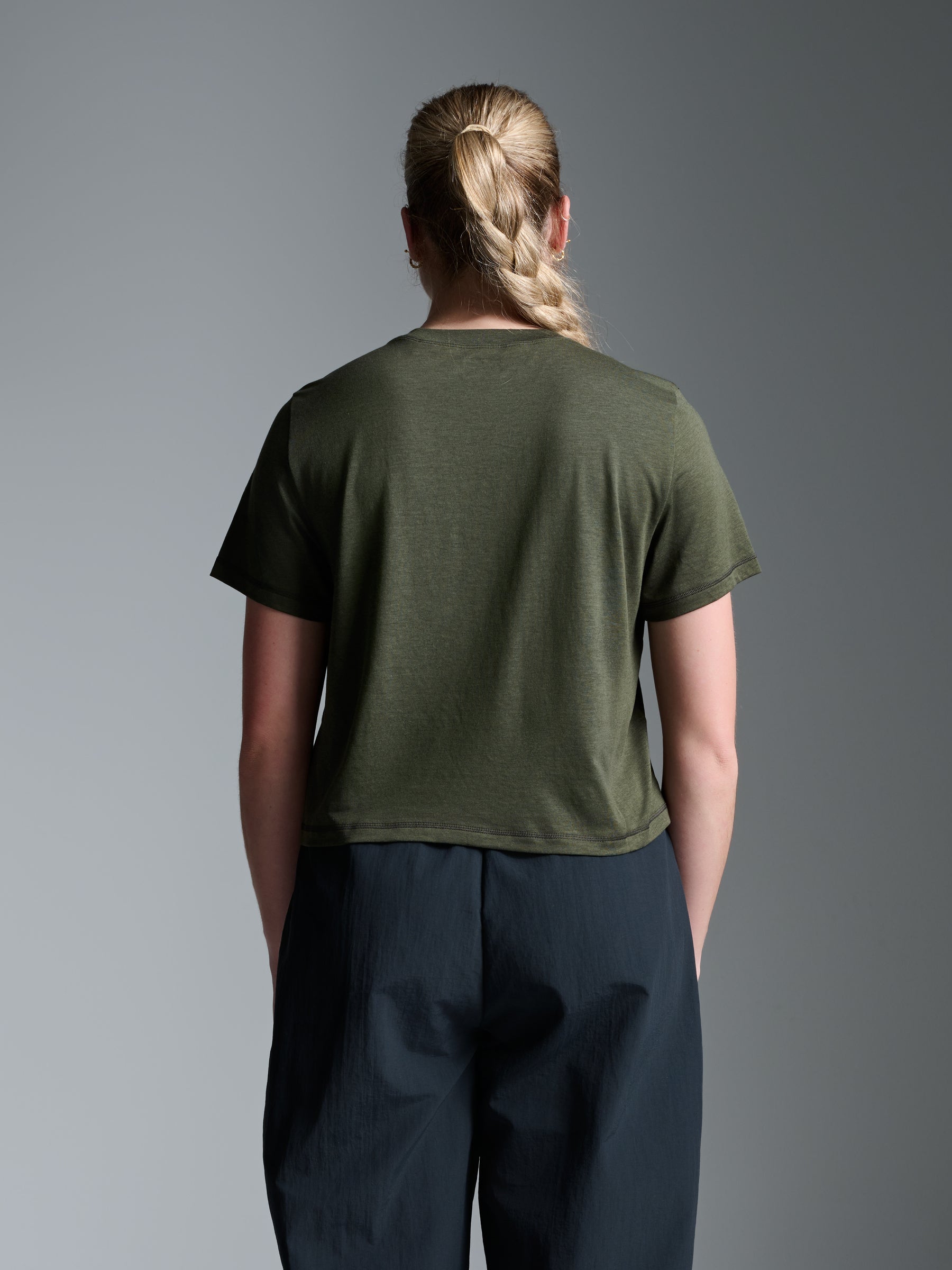 NATURE TECH Tee Olive