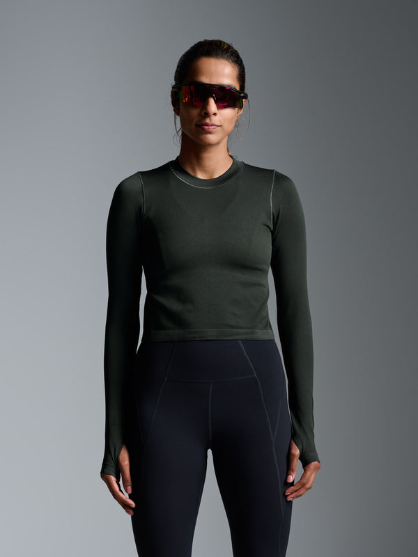 Lakshmi wears size XS-S is 5' 4" - Underband 72cm, Bust 79cm, Waist 68cm, Hips 94cm